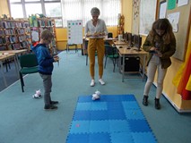 Dzieci programują ruchy Photonów