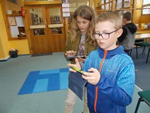 Dzieci programują ruchy Photonów