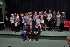 Grupowe zdjęcie laureatów