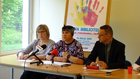 Na zdjęciu organizatorzy. Od lewej: Bogusława Kałużna, Barbara Wysmyk, dyrektor KBP - Dariusz Pawlik