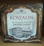 na zdjęciu książka