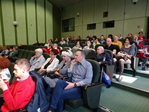 Publiczność zgromadzona na spotkaniu z Krzysztofem Vargą
