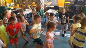 Zabawa ruchowa dzieci