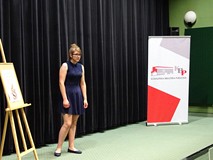 Występ uczestniczki finału
