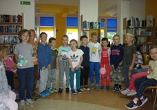 Dzieci żegnają się z nami piosenką