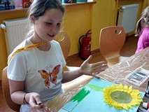 ARTYŚCI PODCZAS TWORZENIA...