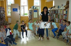 Prezentacja KSIĄŻKI Z DZIURĄ