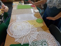 Serwetki wykonane przez klubowiczki