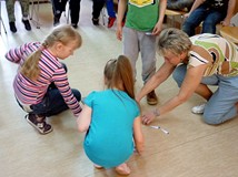 Przedszkolaki stawiły się tłumnie i świetnie radziły sobie w trakcie kolejnych zadań