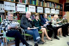 Teatr przy Stoliku VERBUM w sztuce A. Fredry pt. „Zemsta” w Bibliotece w Polanowie