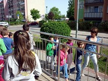 Goście z pomarańczowego autobusu