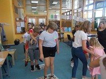 Zabawa ruchowa dzieci