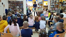 Pani Małgosia czyta 