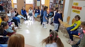 Czas na wesołe zabawy - porządki w bibliotece