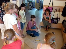 Oswajanie sztuki - walizka dla przyjaciela