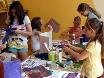 Oswajanie sztuki - walizka dla przyjaciela