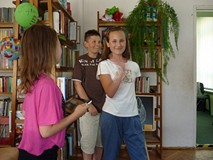 BEZPIECZNE WAKACJE w bibliotece