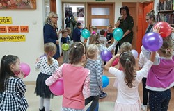 Wesoła bitwa balonowa