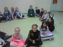 Dzieci podczas zajęć