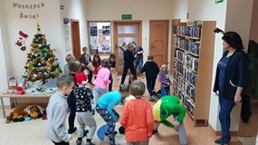Śnieżna bitwa trzecioklasistów