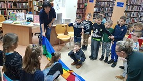Zabawa z chustą animacyjną