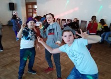 Feriowicze na balu w klubie Na Pięterku