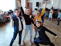 Feriowicze na balu w klubie Na Pięterku