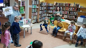 Dzielimy dinozaury na roślino i mięsożerne