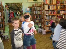 „Czarna książka kolorów”