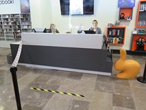 Maj 2020: Bibliotekarze gotowi do pracy w czasie trwania pandemii koronawirusa.