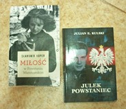 na zdjęciu książki od lewej Sławomir Koper Miłość w Powstaniu Warszawskim, Julian E. Kulski Julek Po