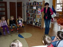 Pierwsza wizyta w bibliotece