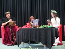 Aktorzy z teatru Zwierciadło i Studia Artystycznego im. Ziembińskich