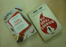 na zdjęciu książki, od lewej strony Katarzyna Kalista Ostatni rozdział, Amanda Searcy Nie igraj z og