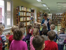 Poznajemy bibliotekę
