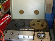 Ferie ze starym magnetofonem