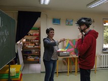 Z mikrofonem w ręku