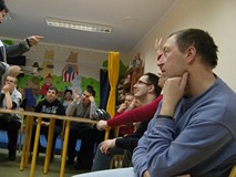 Z mikrofonem w ręku