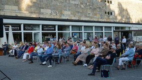 Publiczność zgromadzona na spotkaniu z Moniką Sobień-Górską oraz Robertem Górskim
