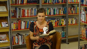 Mistrzyni Pięknego Czytania 2020 – Emilia Raczyńska czyta w Koszalińskiej Bibliotece Publicznej