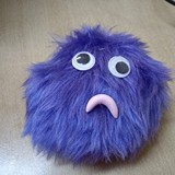 Smutna maskotka emotka