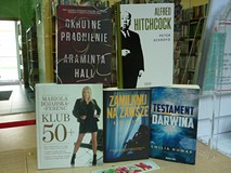 książki: Okrutne pragnienie A. Hall, Alfred Hitchcock P. Ackroyd, Klub 50+ M. Bojarska-Ferenc, Zamil