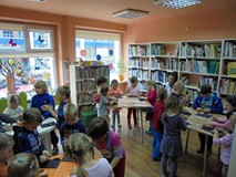 Tygryski w bibliotece