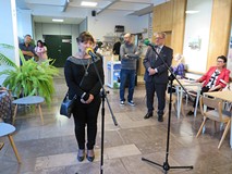 Przemawia artystka Lidia Domagała.