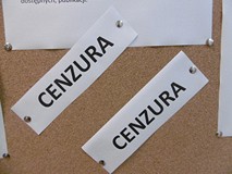 Napis cenzura