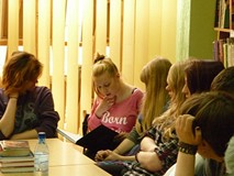 KSIĄŻKA PRZEZ CZYTELNIKÓW PISANA