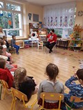 Głośne czytanie książki Moniki Kamińskiej pt. 
