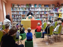 Przedsatwienie czas zacząć...Teatrzyk Kamishibai i 