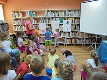 Tygryski w bibliotece