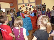 Tygryski w bibliotece